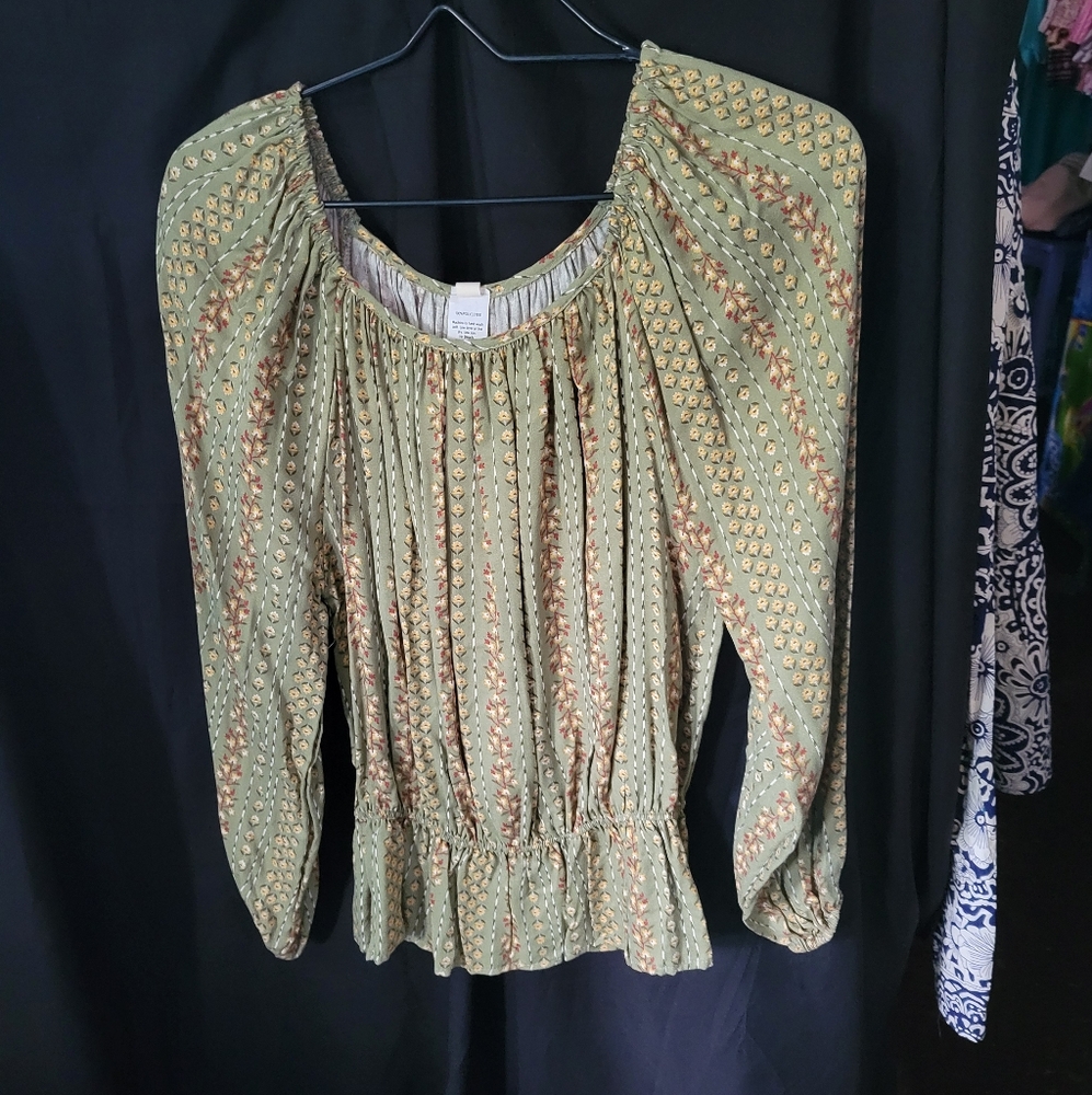 Small Crepas peasant top